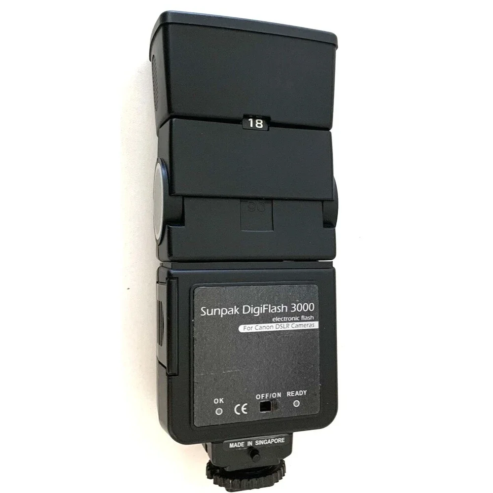 Sunpak Digiflash 3000 Digital TTL Flash Compatible with Canon DSLR Cameras